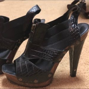 Jessica Simpson heels 8